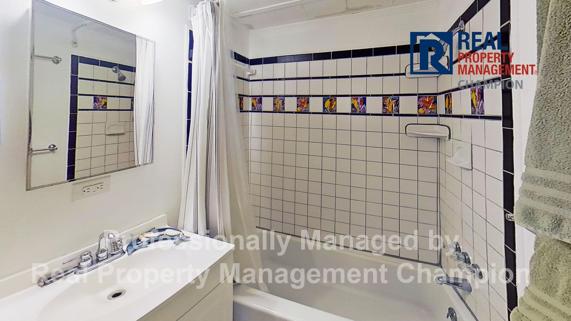 Carolina Beach House: 310 Birmingham Avenue