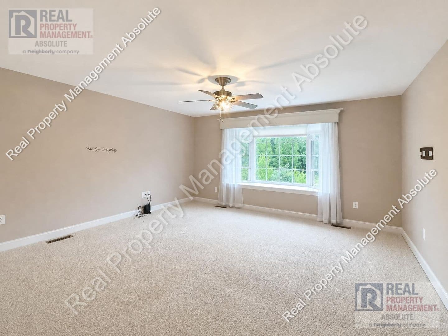 Hudson House: 23A Clearview Circle