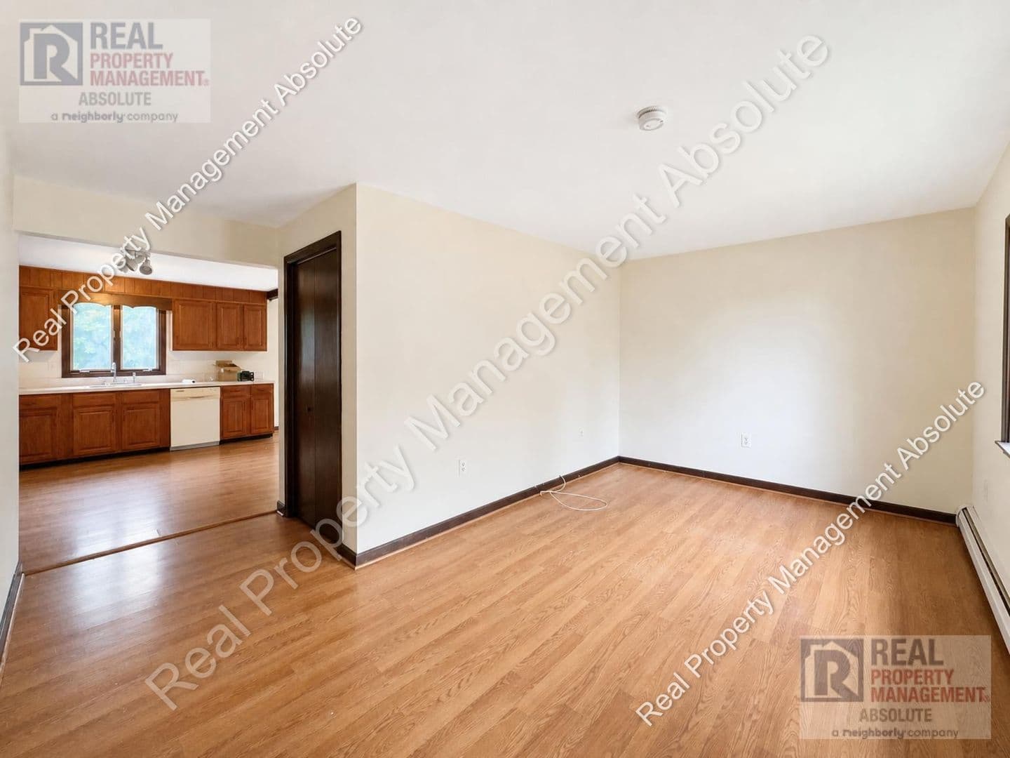 Hudson Apartment: 4 Harwood Rd
