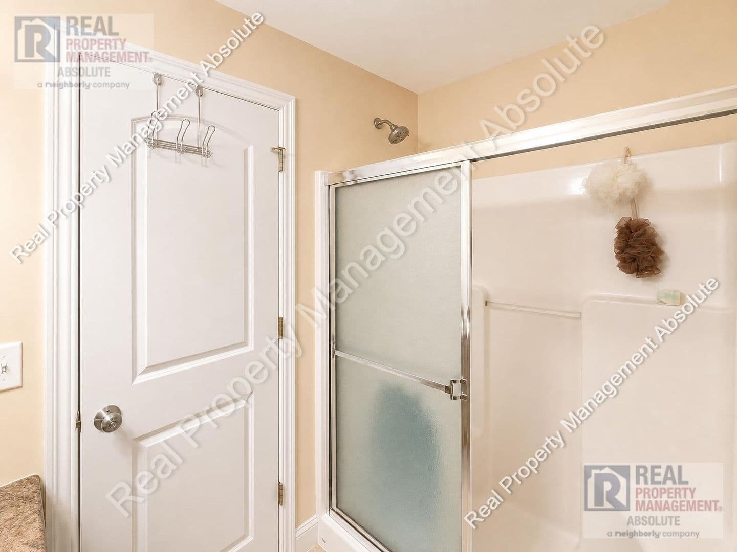 Hudson House: 23A Clearview Circle