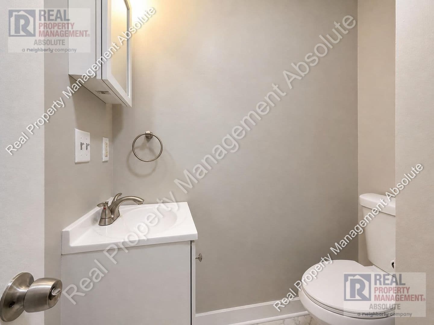 Nashua Apartment: 7 Commercial St