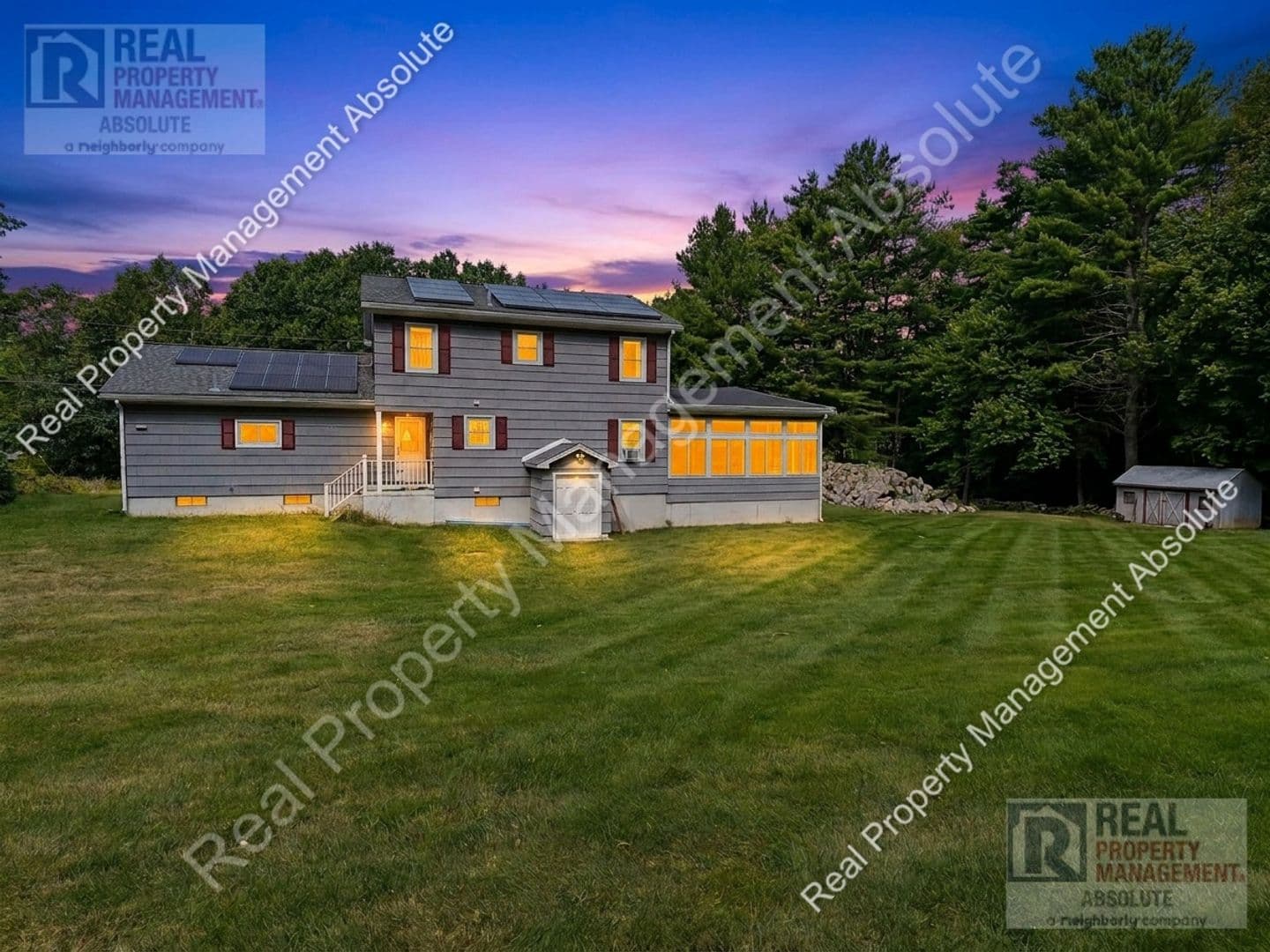 Pelham House: 324 Mammoth Rd
