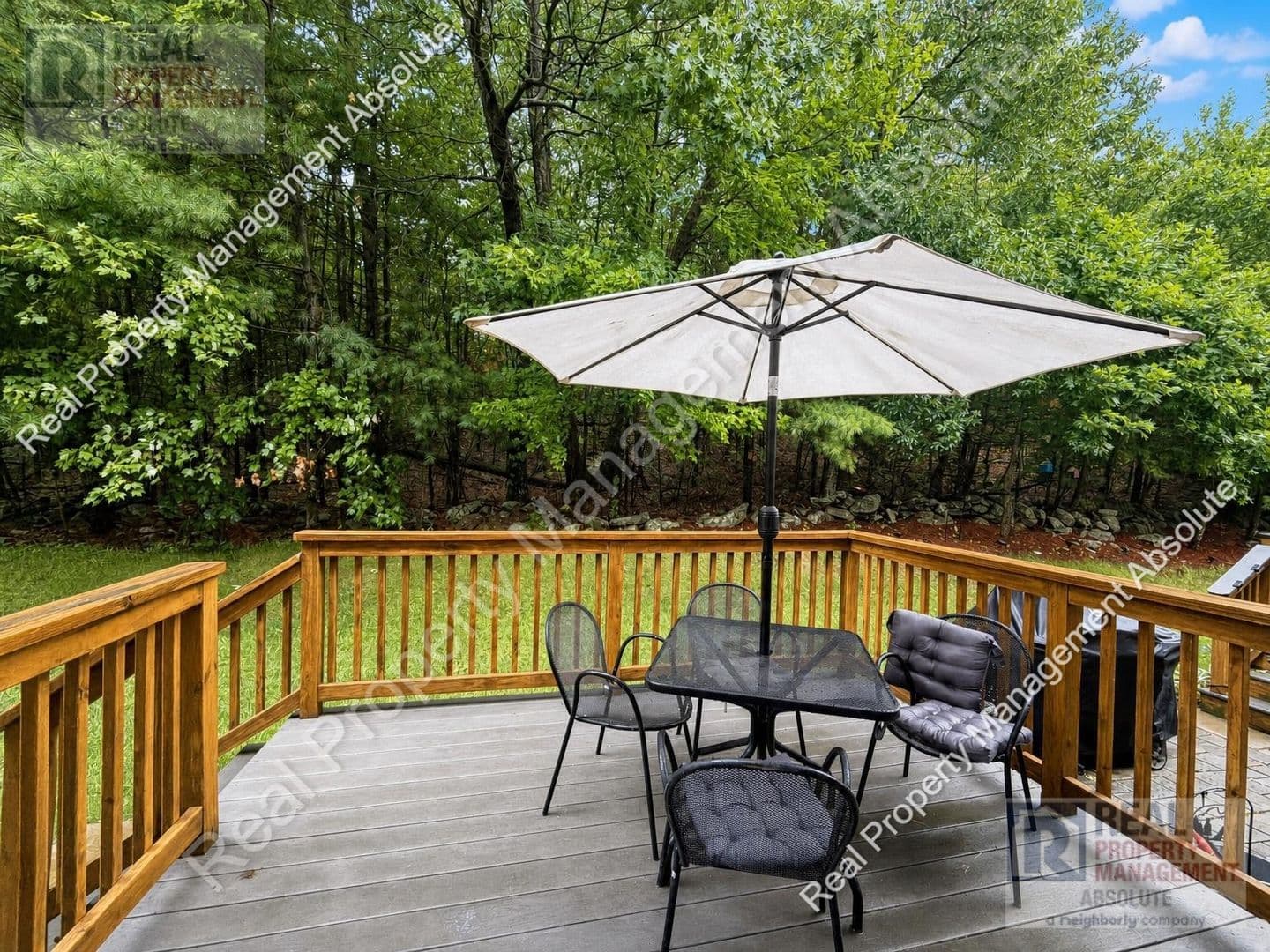 Hudson House: 23A Clearview Circle