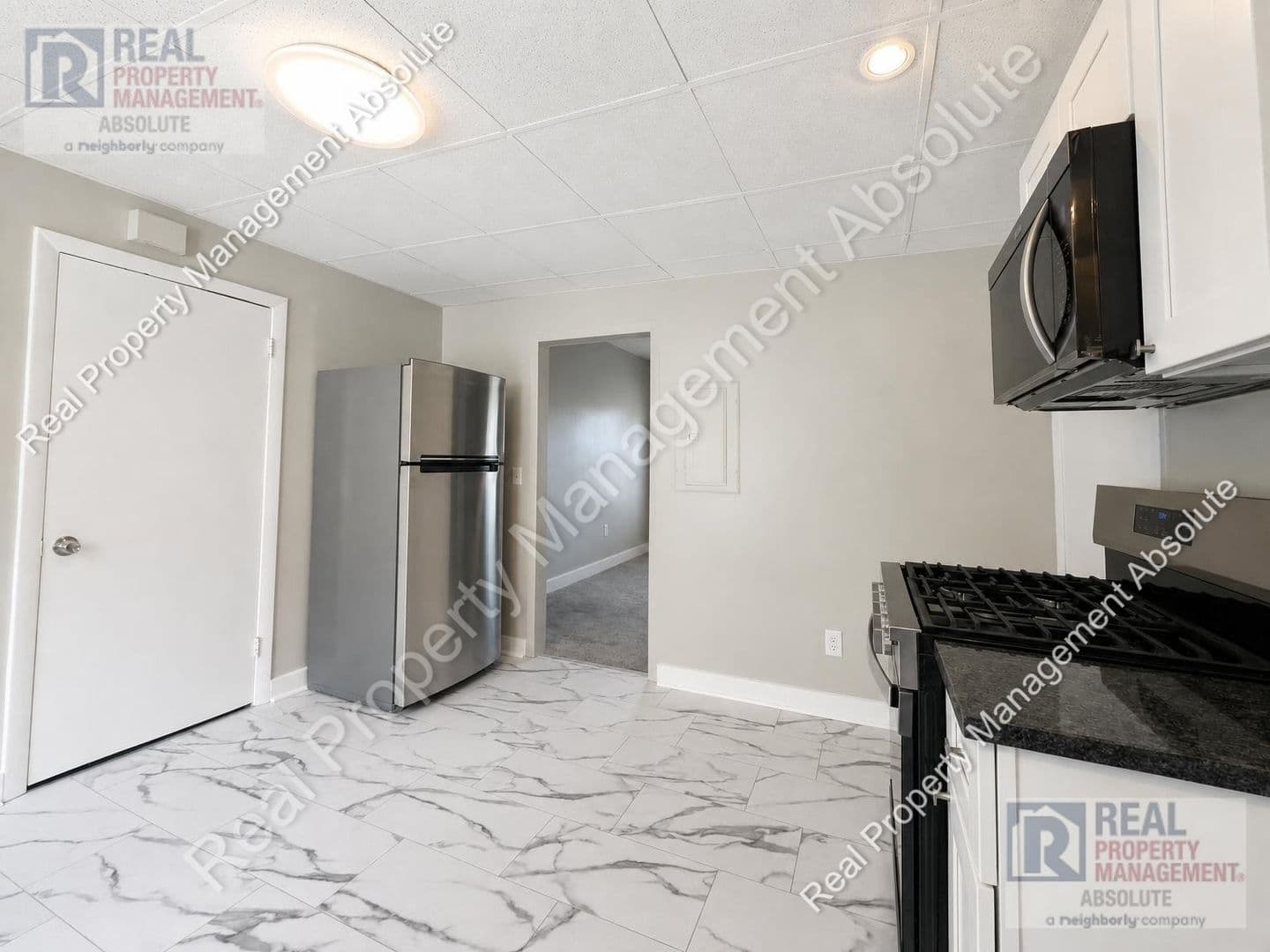 Nashua Apartment: 7 Commercial St