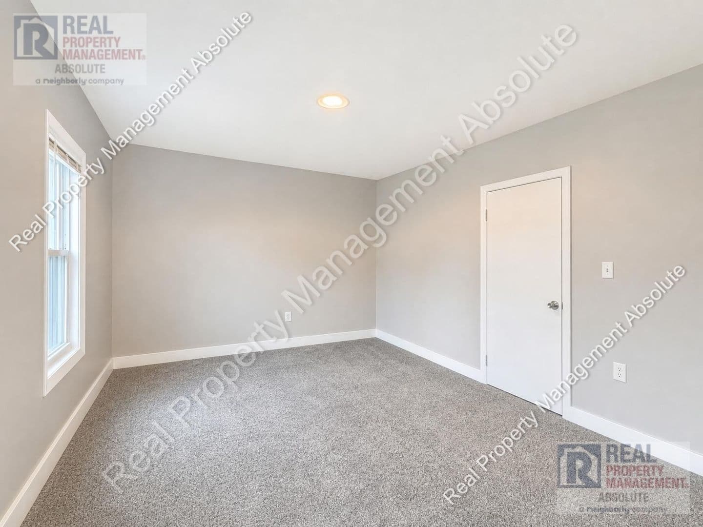 Nashua Apartment: 7 Commercial St