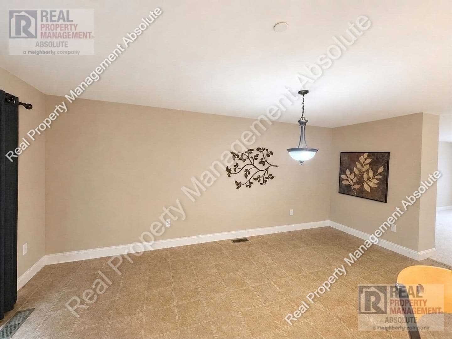 Hudson House: 23A Clearview Circle