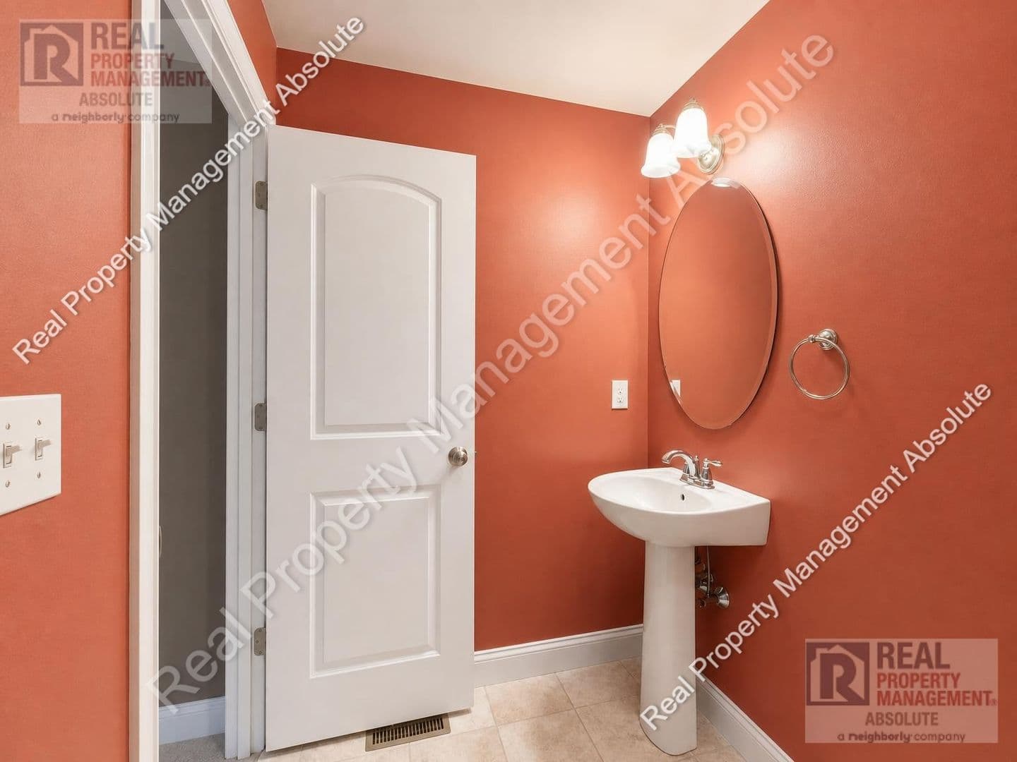 Hudson House: 23A Clearview Circle