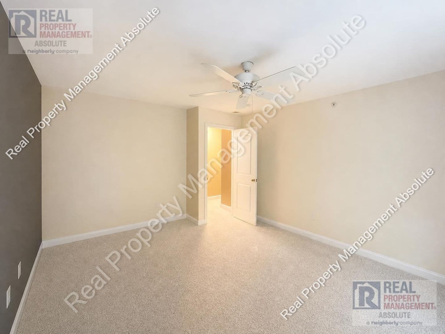 Hudson House: 23A Clearview Circle