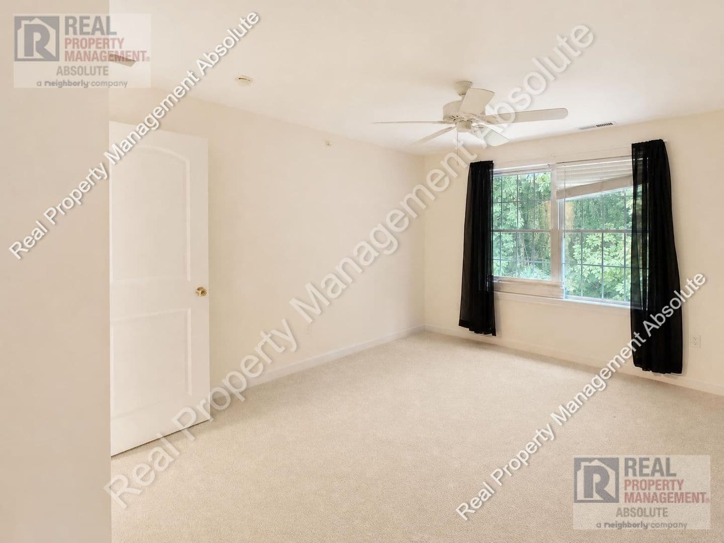 Hudson House: 23A Clearview Circle