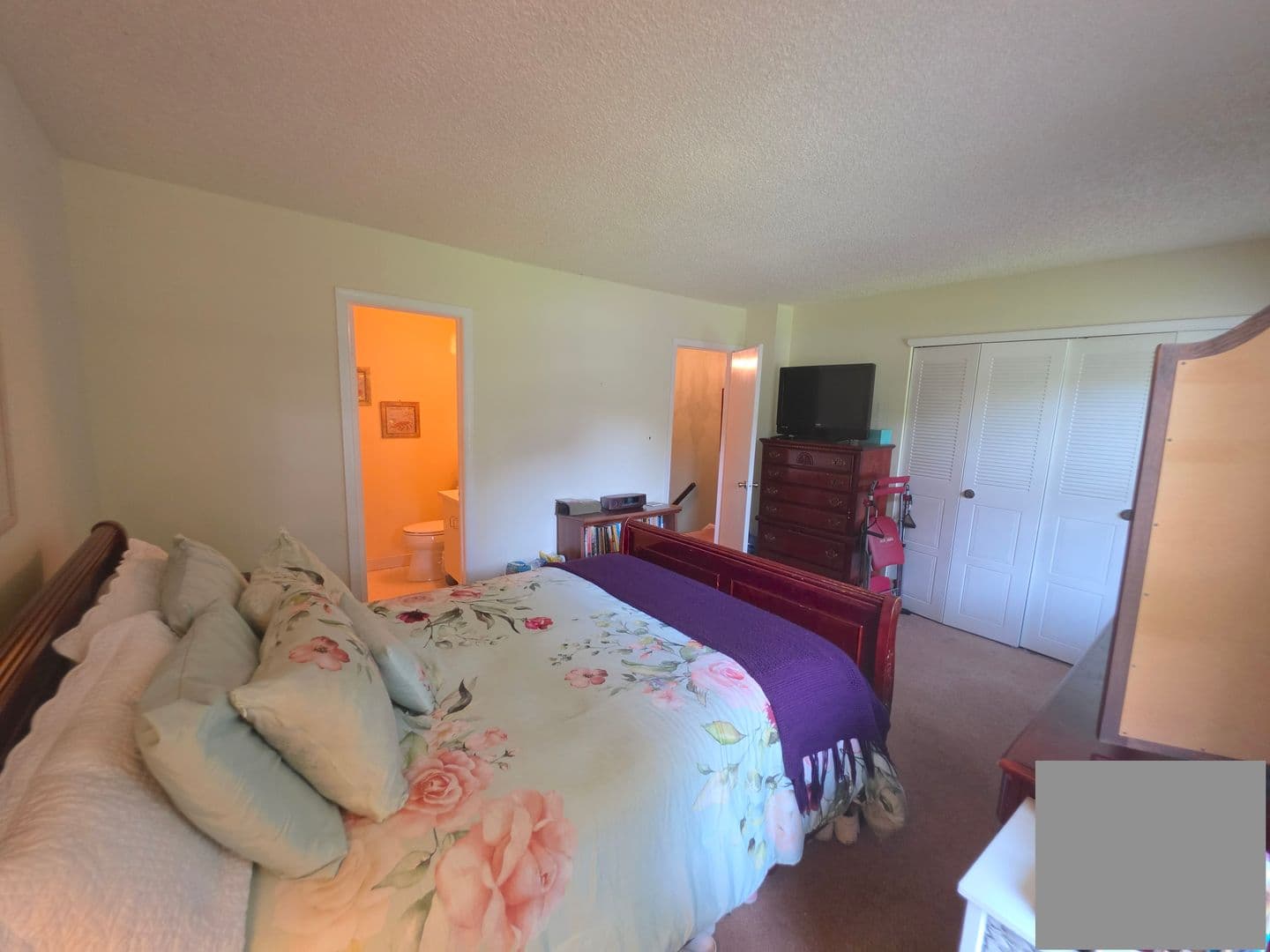 Franklin Park Townhome: 120 Pear Tree Lane