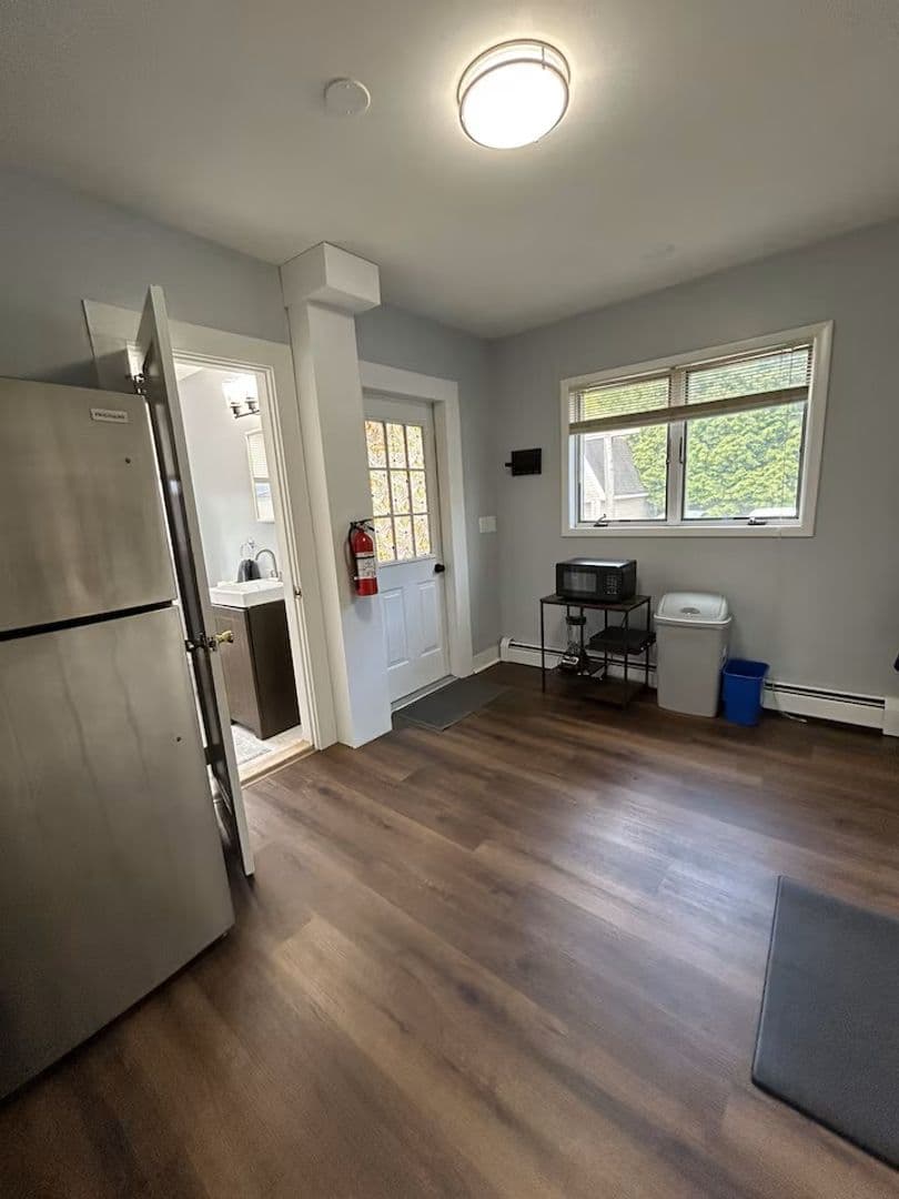 Midland Park Apartment: 149 Godwin Avenue