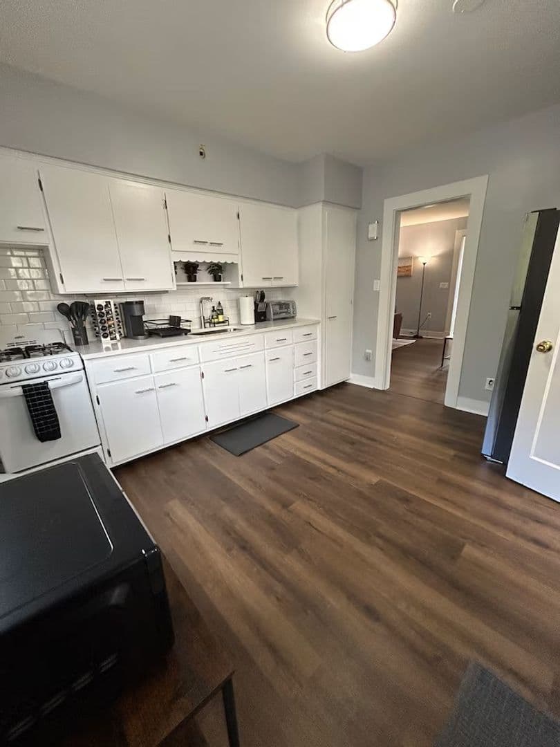 Midland Park Apartment: 149 Godwin Avenue