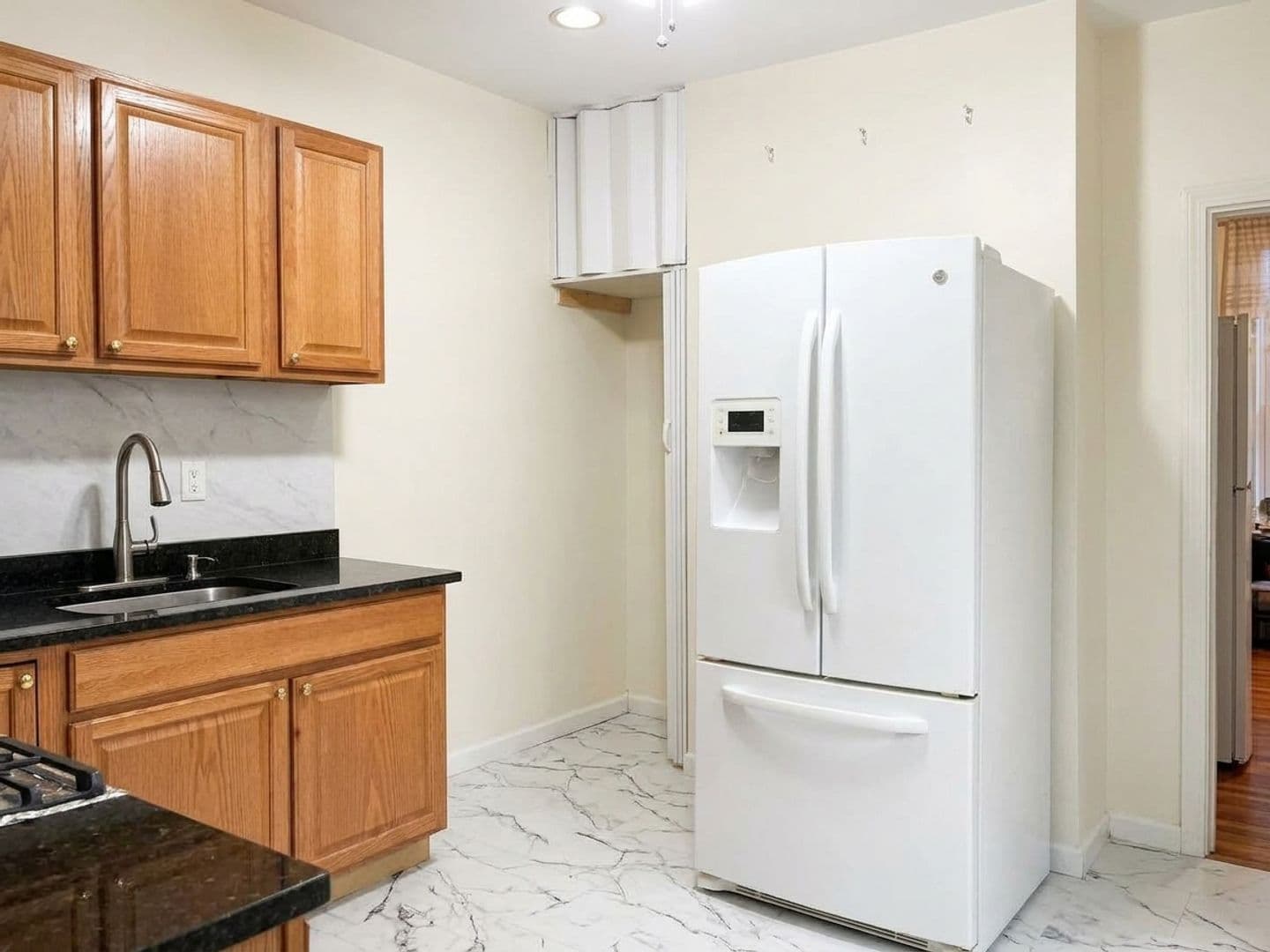 Paterson Apartment: 518 Union Avenue