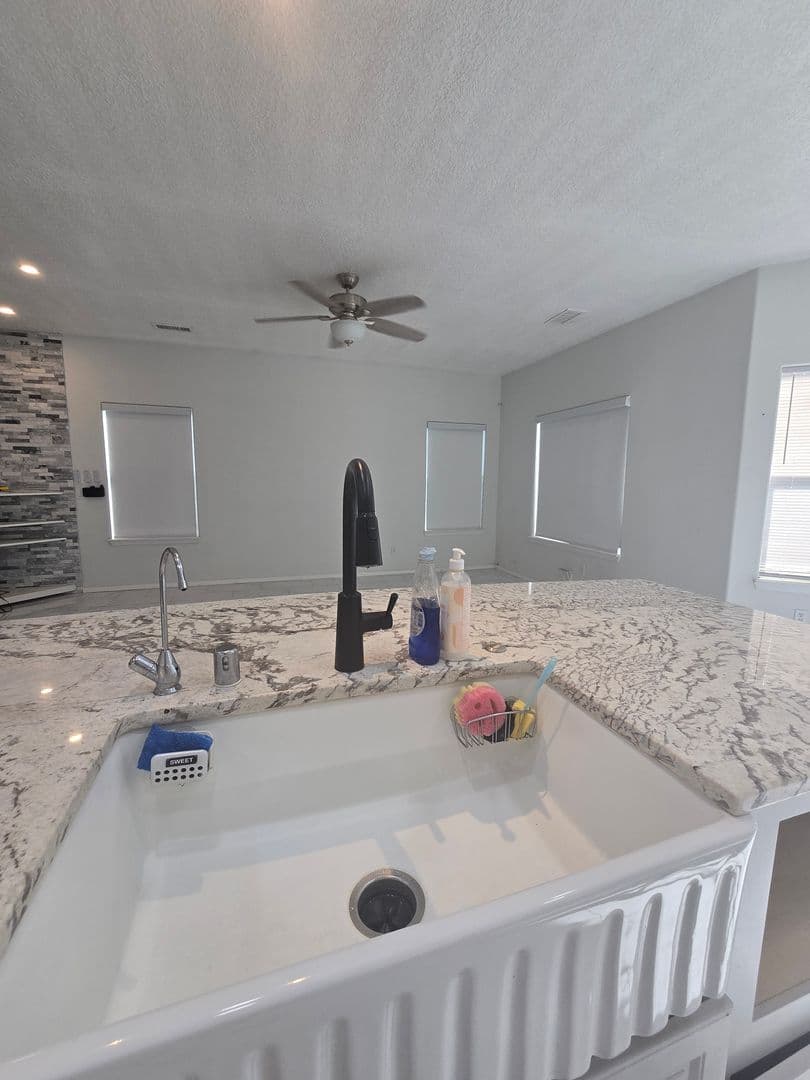 Rio Rancho House: 5325 Caprock Ct