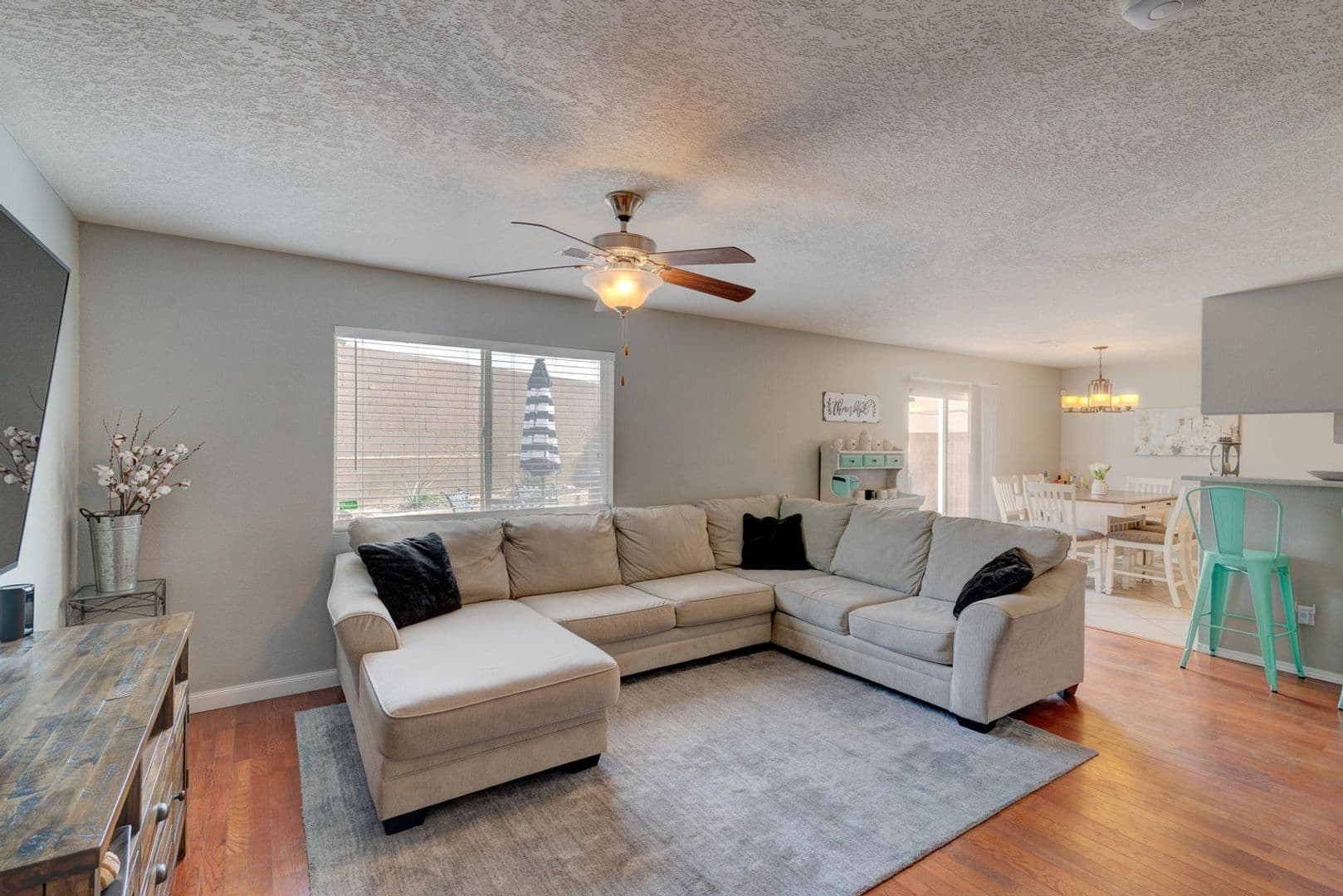 Albuquerque House: 9004 Pumice St NE