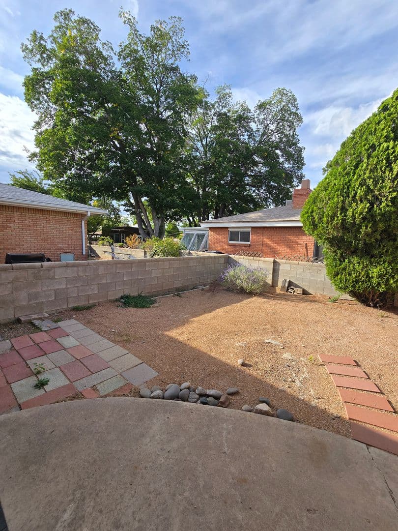 Albuquerque House: 2701 Pennsylvania Street NE UNIT A