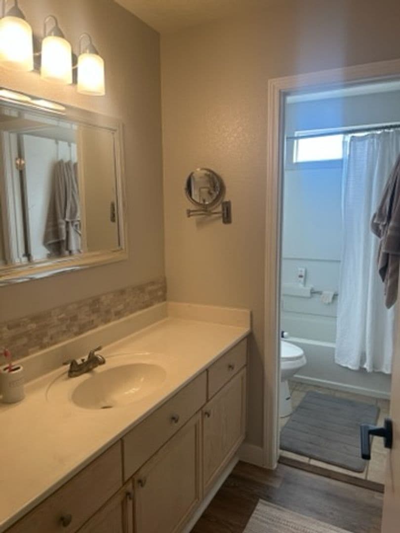 Albuquerque House: 9004 Pumice St NE