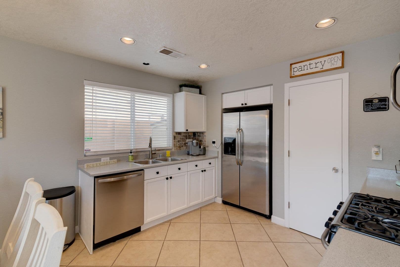 Albuquerque House: 9004 Pumice St NE