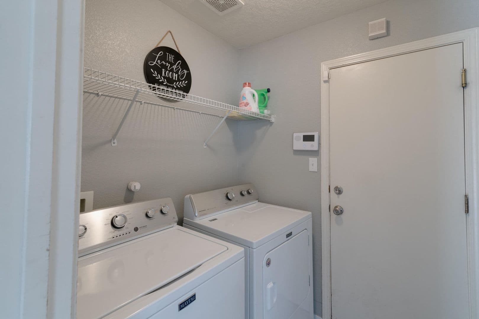 Albuquerque House: 9004 Pumice St NE