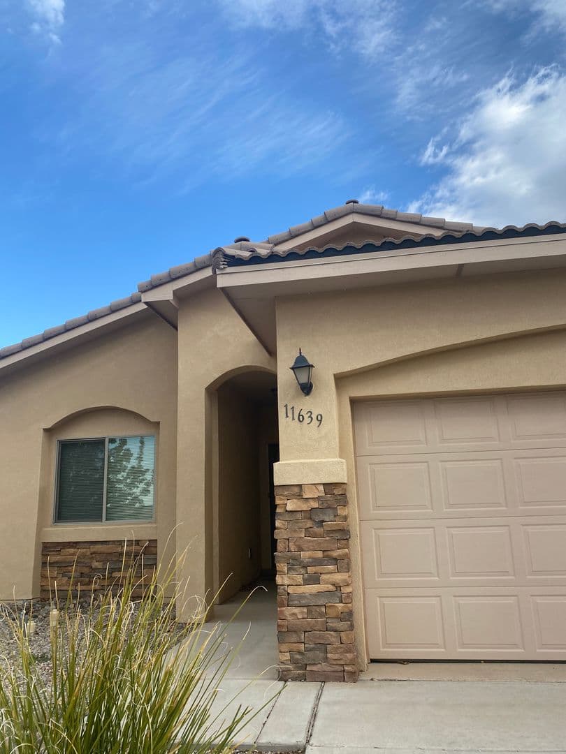 Albuquerque House: 11639 Pocono Rd SE