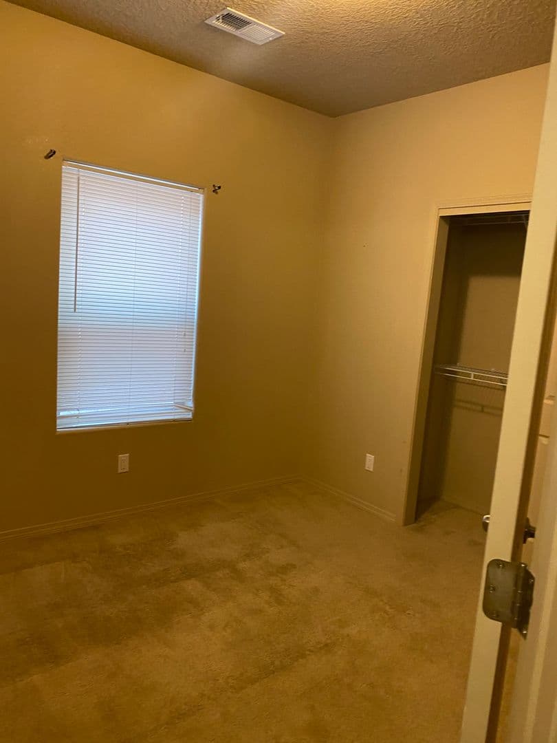Albuquerque House: 11639 Pocono Rd SE