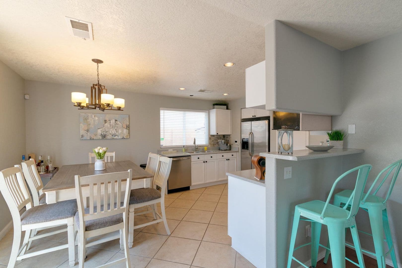 Albuquerque House: 9004 Pumice St NE