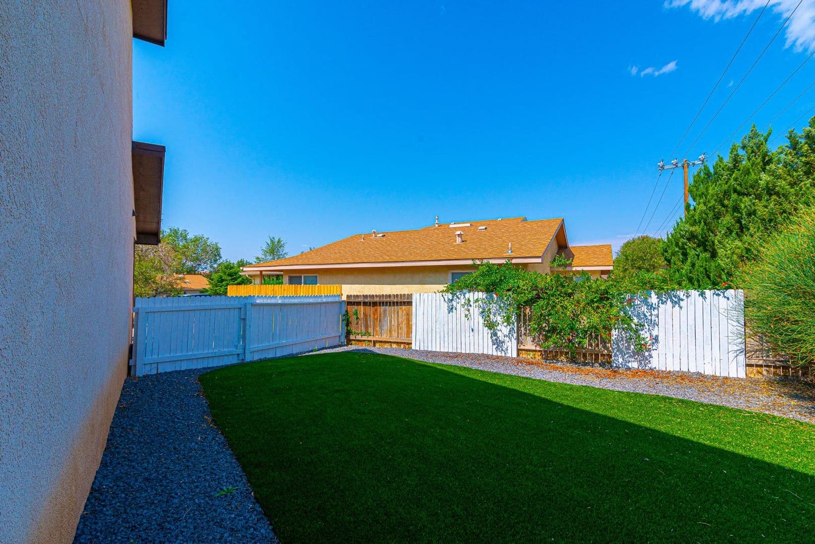 Albuquerque House: 9004 Pumice St NE