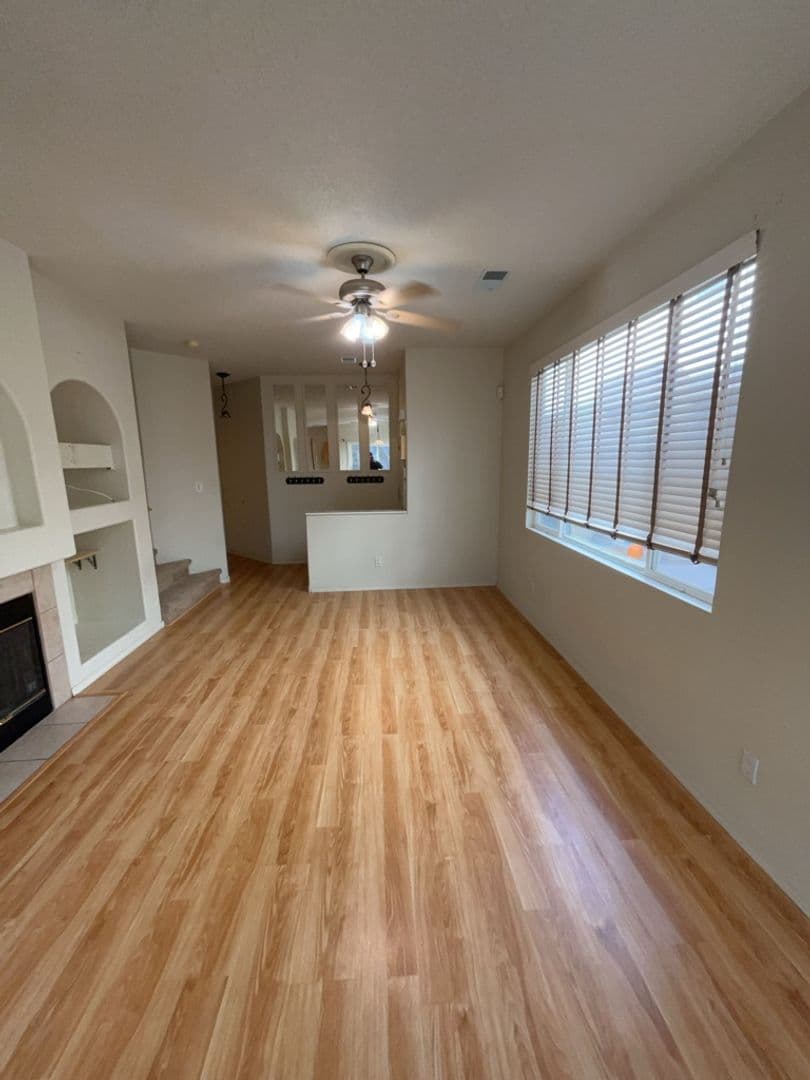 Albuquerque House: 7817 Louisiana Blvd NE Unit 202