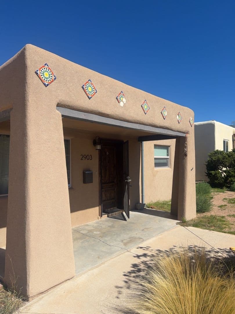 Albuquerque House: 2903 Hyder Ave SE