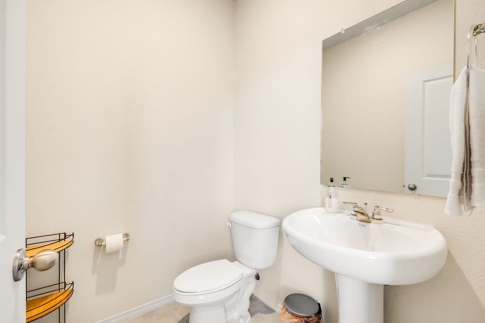 Rio Rancho House: 1504 Woods St NE