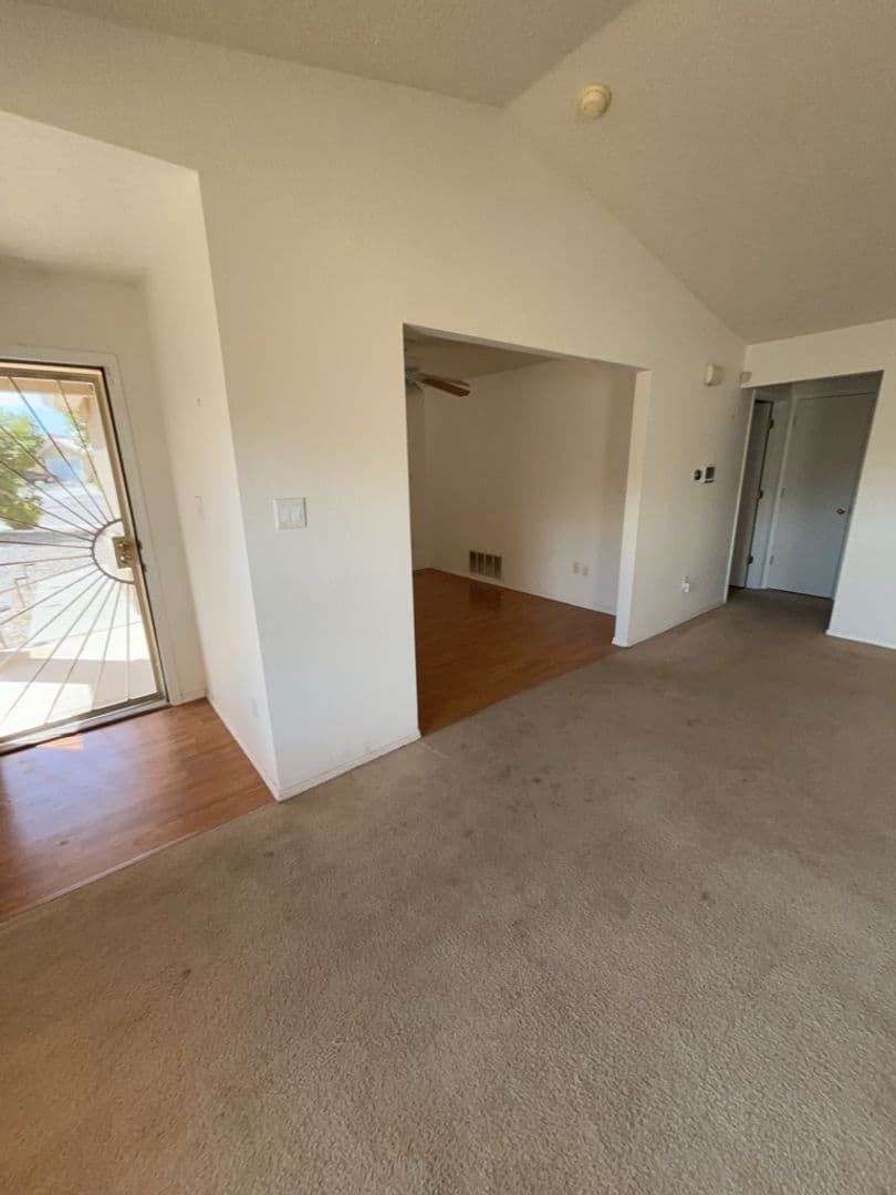Albuquerque House: 11727 Deer Lodge Rd SE