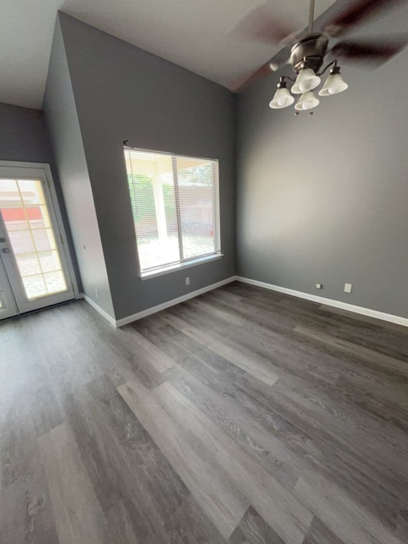 Albuquerque House: 7612 Elderwood Dr NW