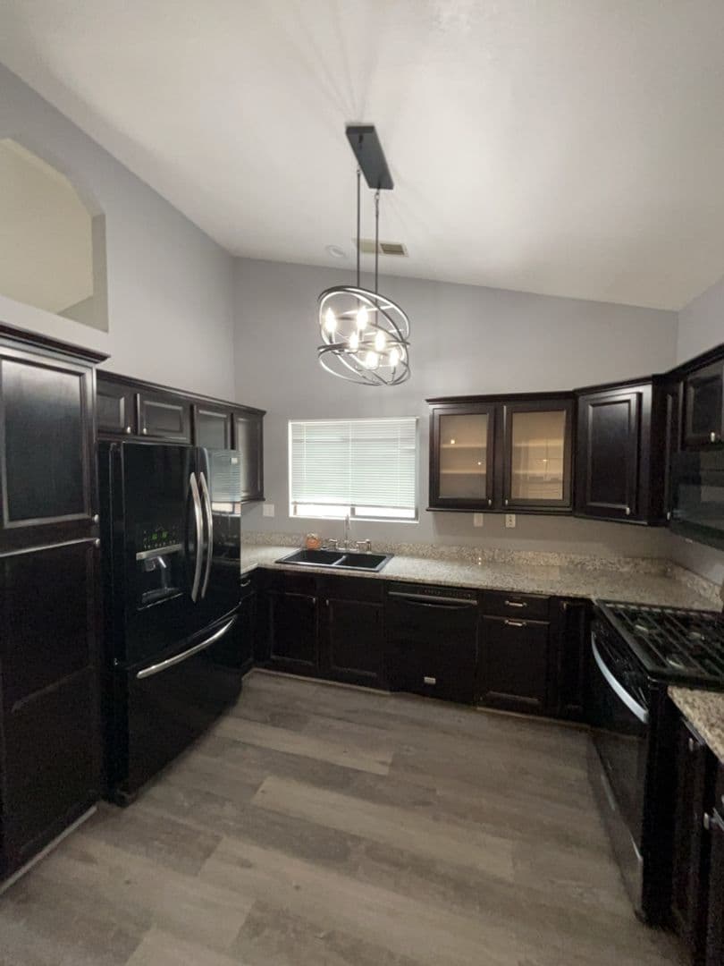 Albuquerque House: 7612 Elderwood Dr NW