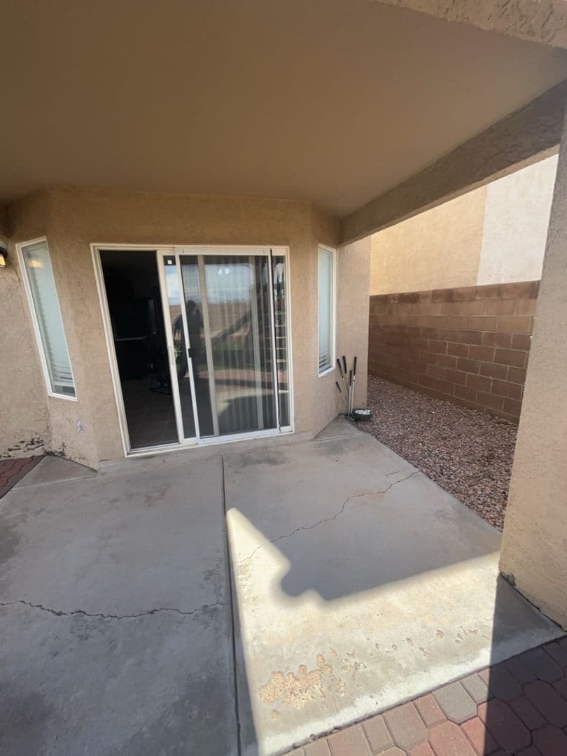 Albuquerque House: 6309 Dante Ln NW
