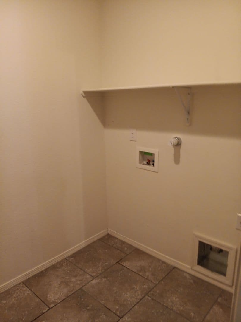 Albuquerque House: 6705 Kayser Mill Rd NW