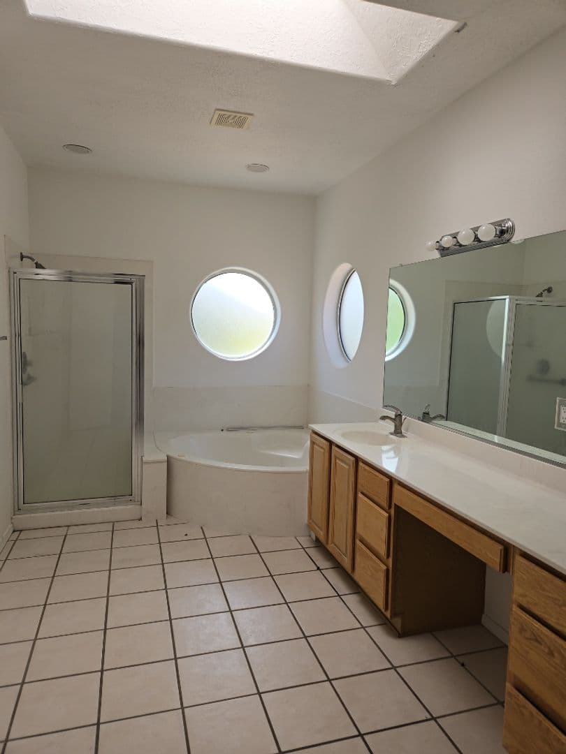 Albuquerque House: 8415 Calle Soquelle NE