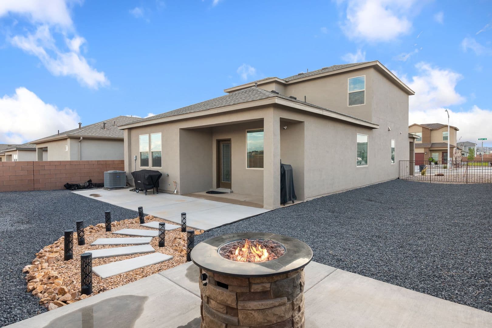 Rio Rancho House: 1504 Woods St NE