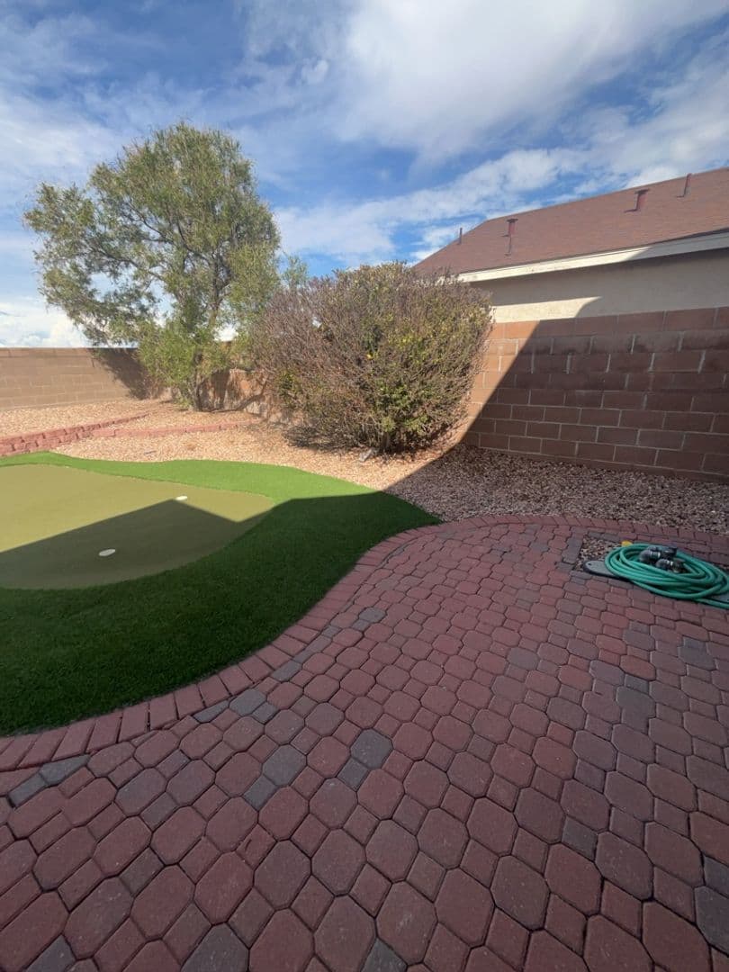 Albuquerque House: 6309 Dante Ln NW