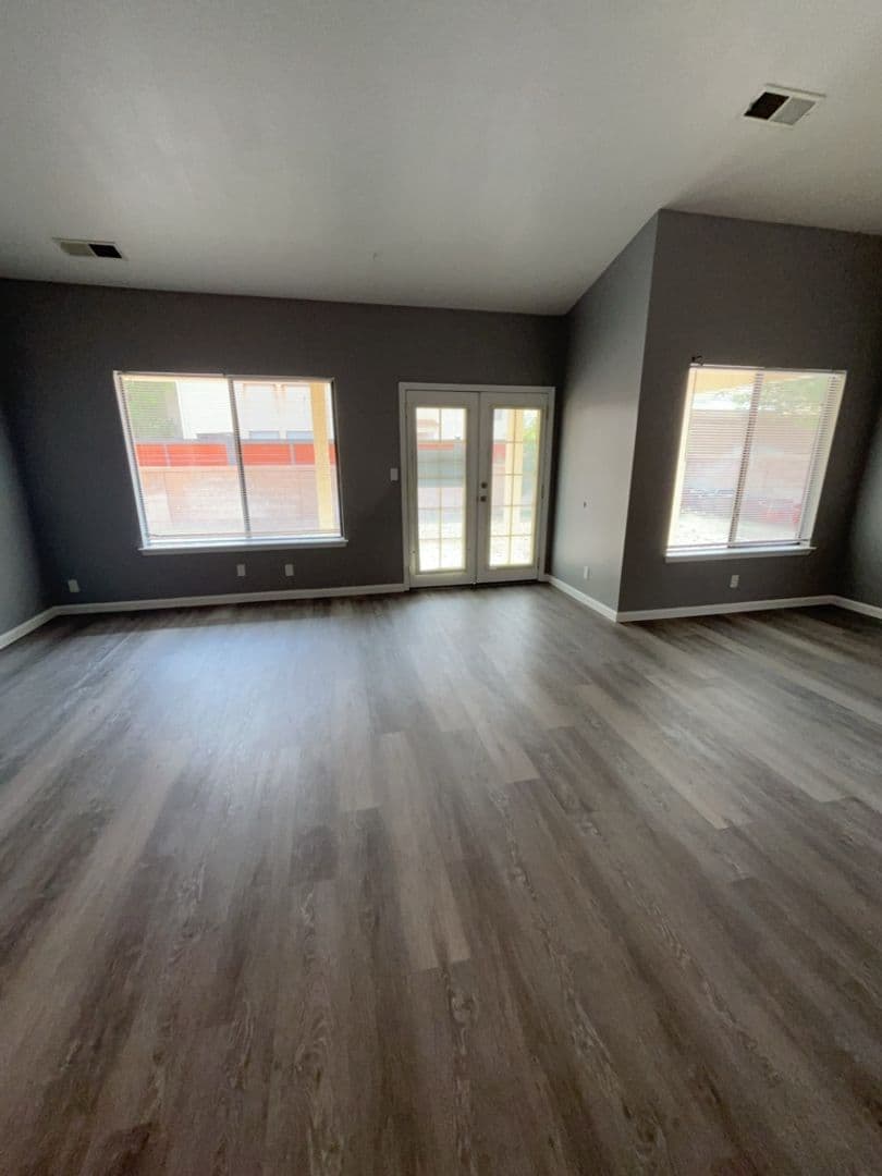 Albuquerque House: 7612 Elderwood Dr NW