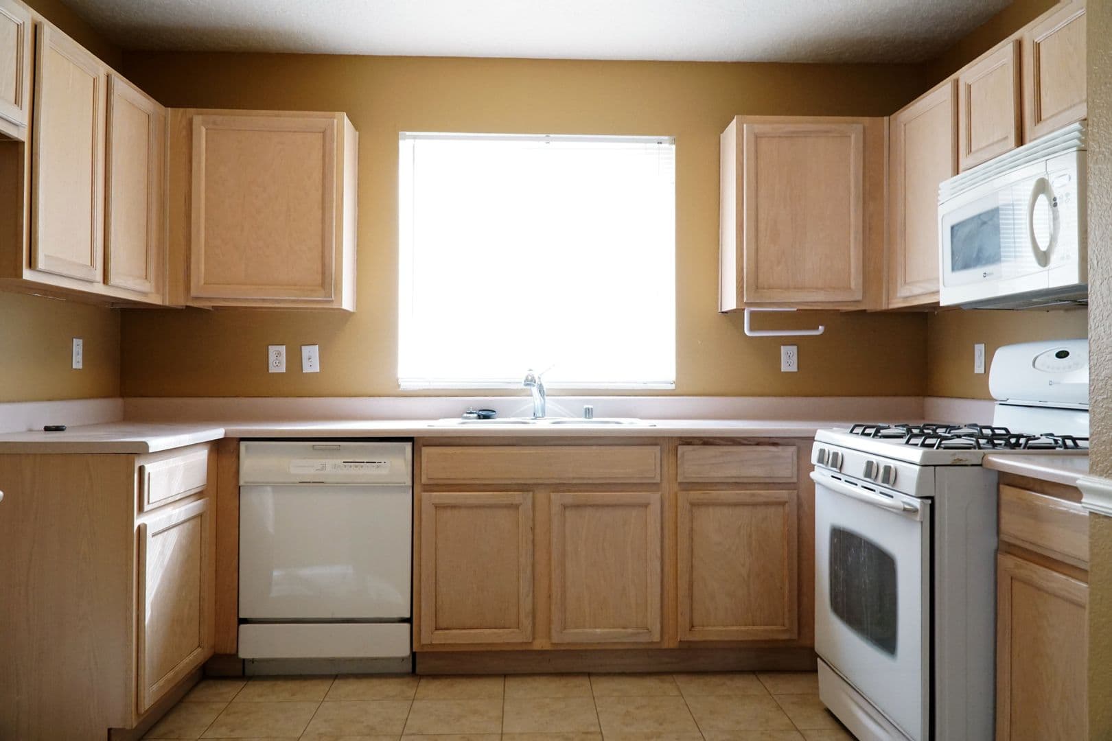 Albuquerque House: 10636 Rigoletto Drive NW