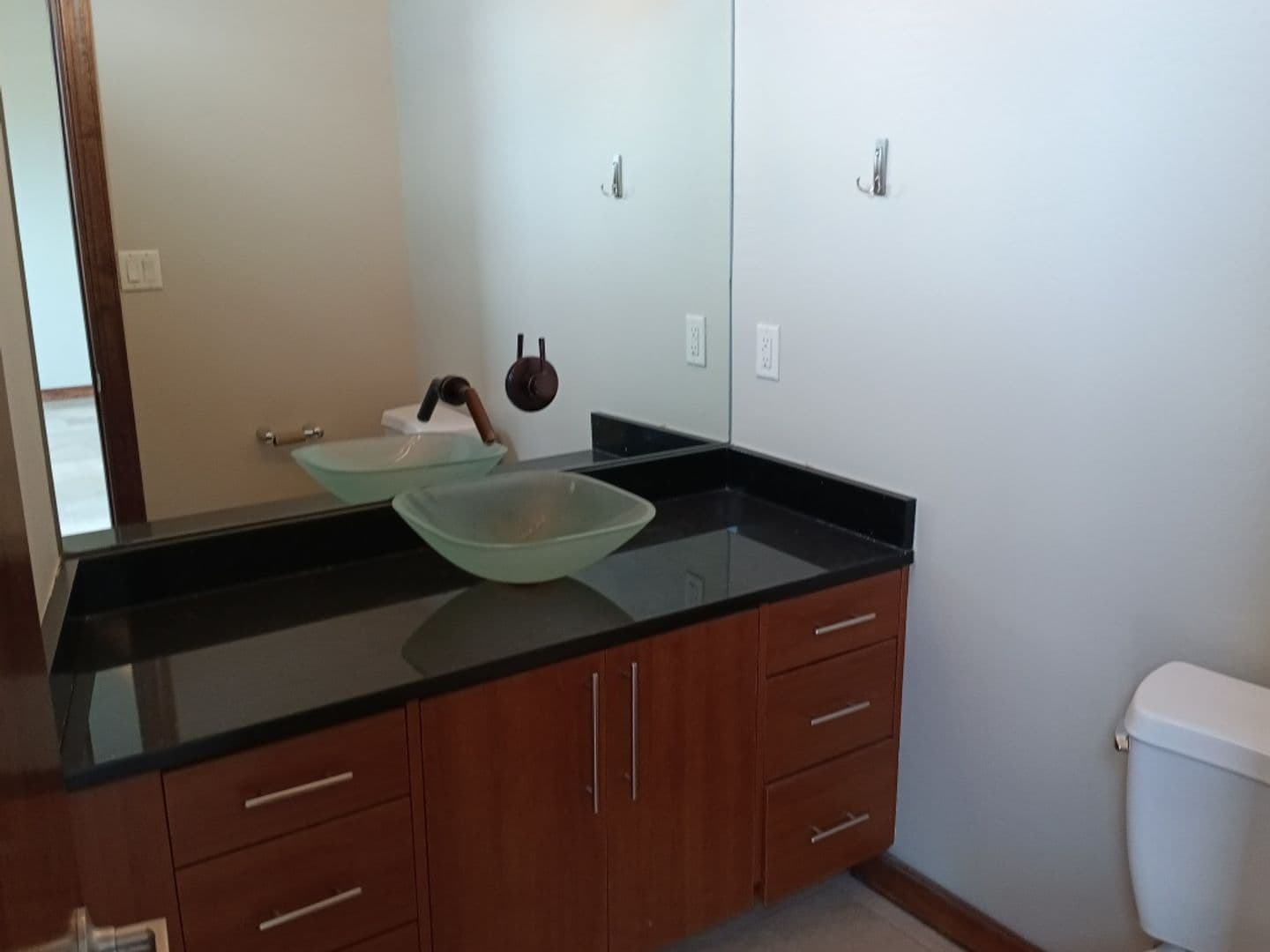 Albuquerque Apartment: 915 Edith Blvd NE