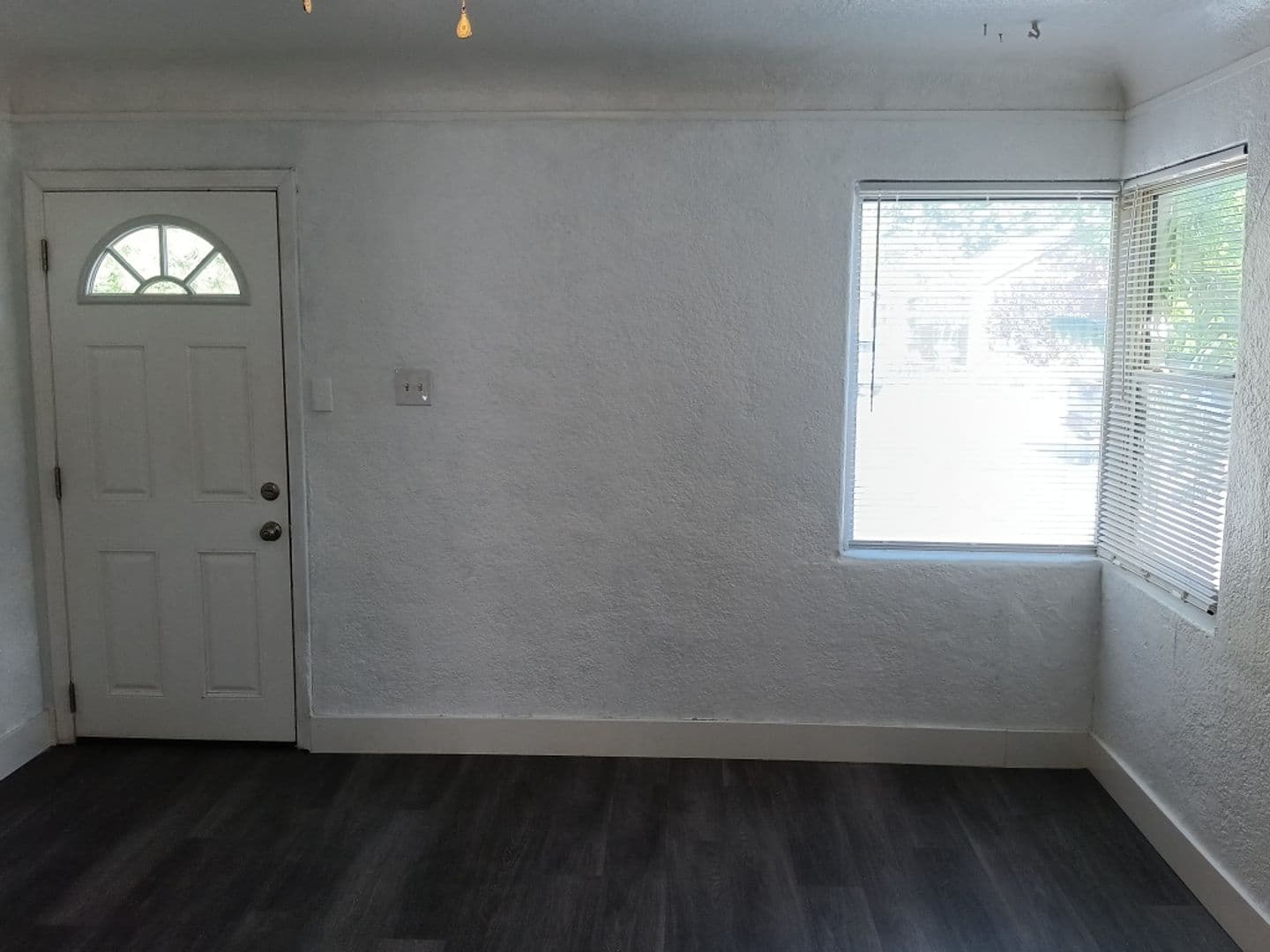 Albuquerque House: 4449 3rd St NW