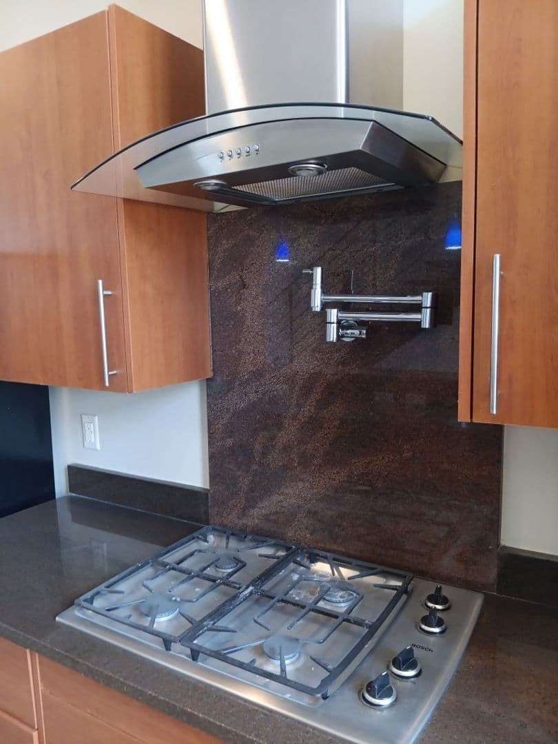 Albuquerque Apartment: 915 Edith Blvd NE