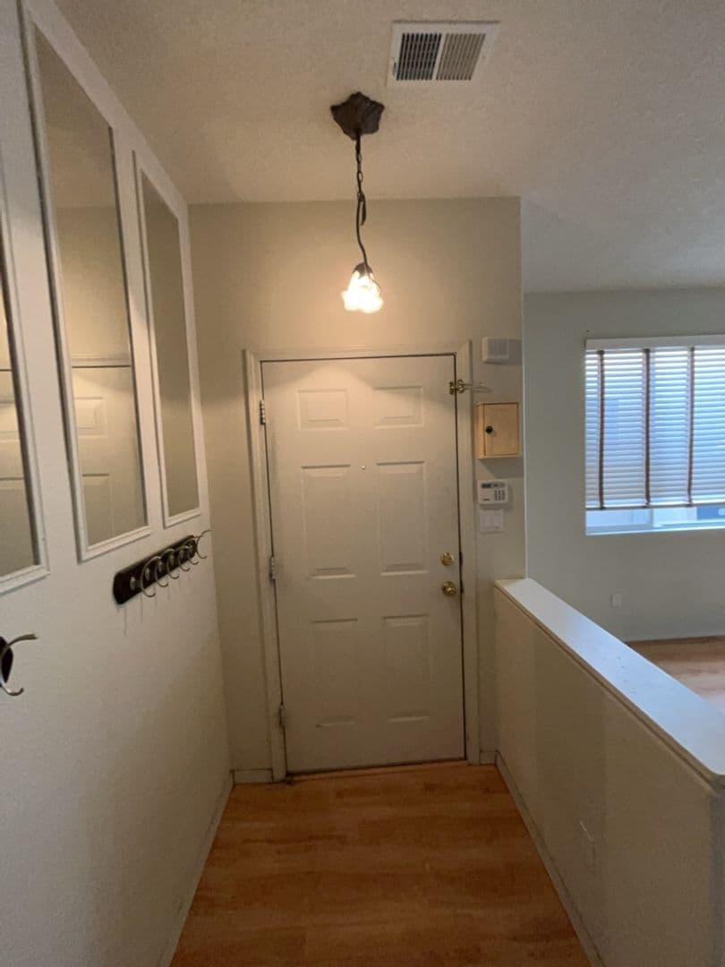 Albuquerque House: 7817 Louisiana Blvd NE Unit 202
