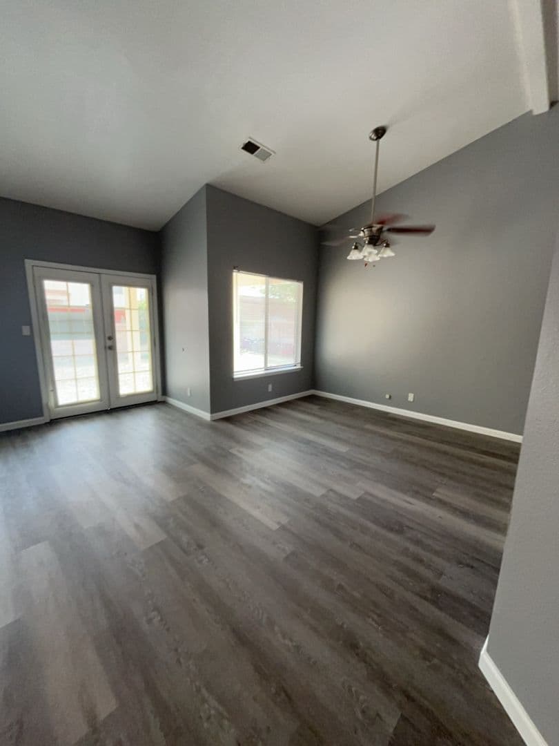 Albuquerque House: 7612 Elderwood Dr NW