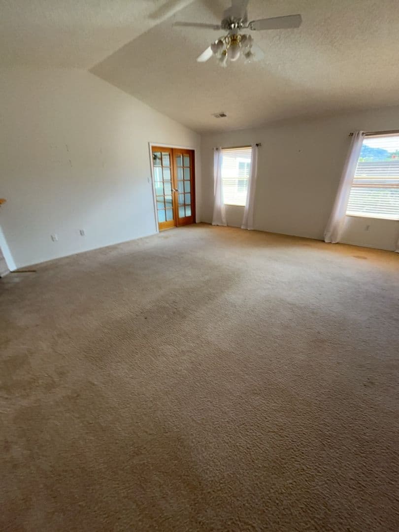 Albuquerque House: 11727 Deer Lodge Rd SE