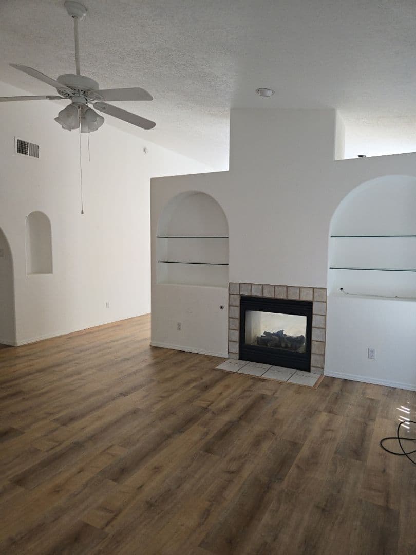 Albuquerque House: 8415 Calle Soquelle NE
