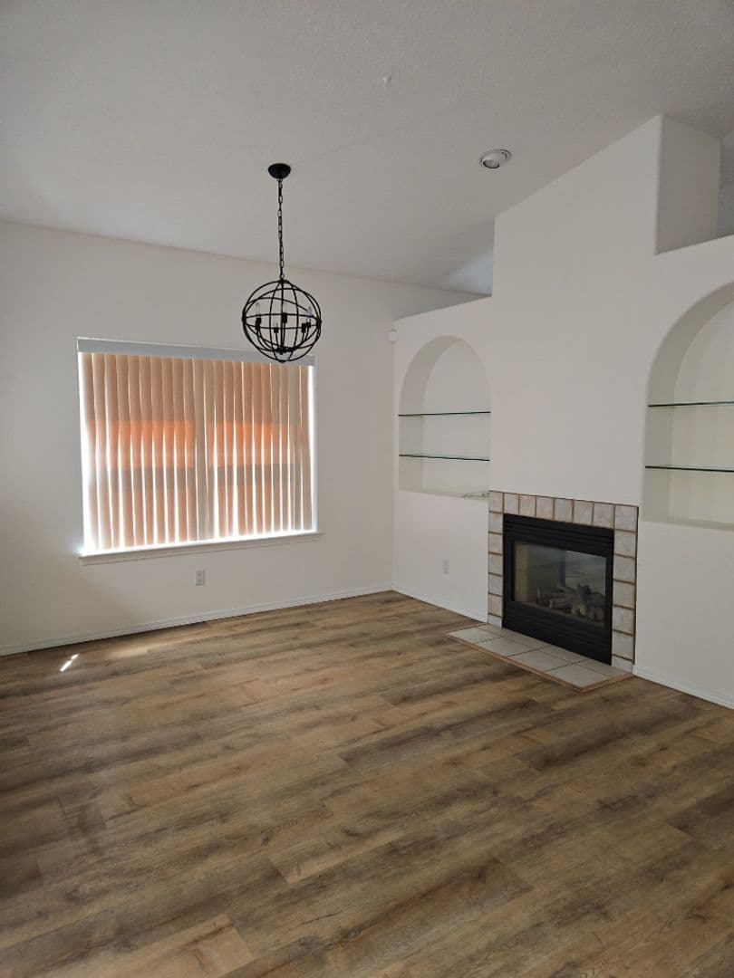 Albuquerque House: 8415 Calle Soquelle NE