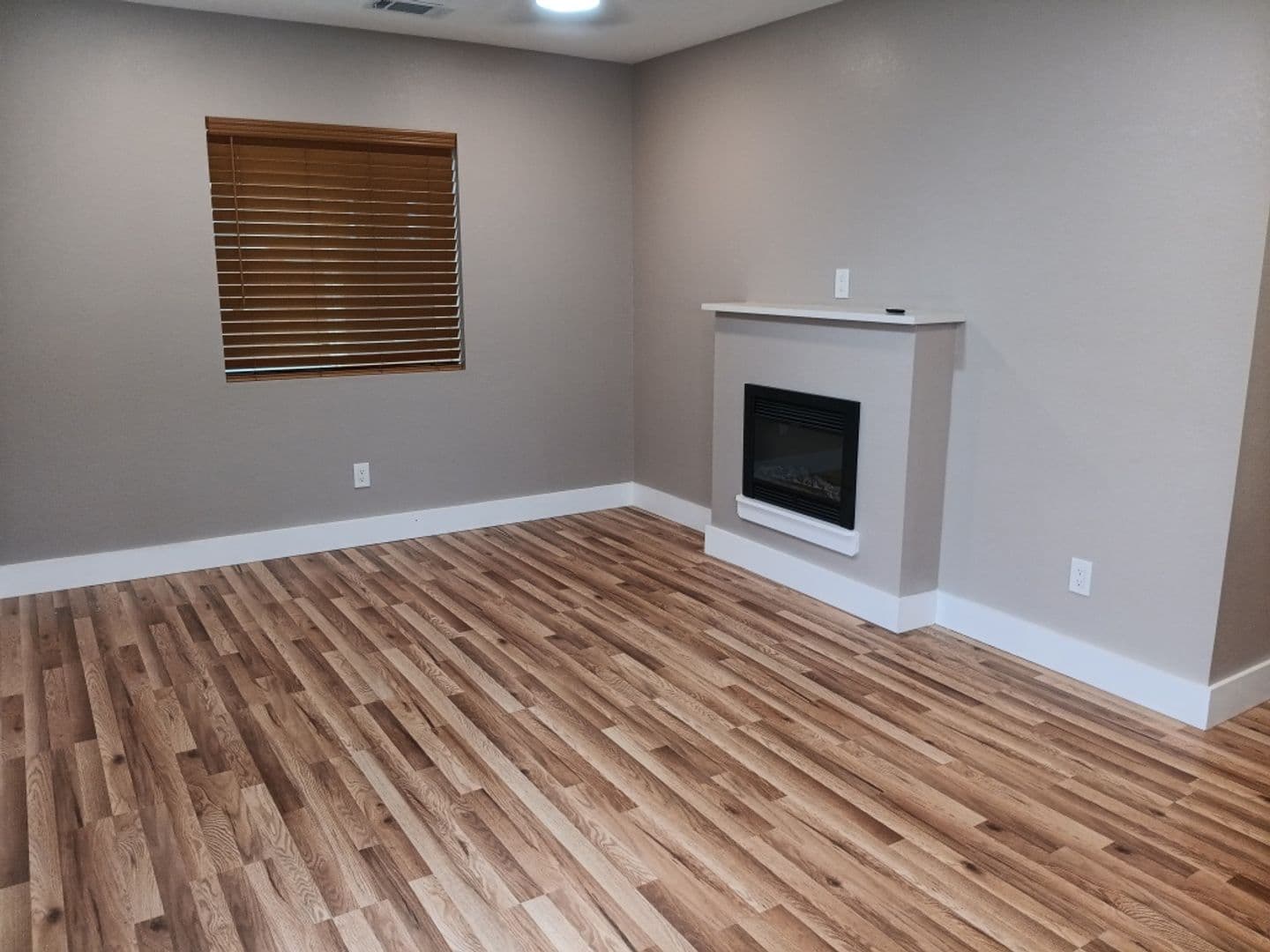 Albuquerque House: 1707 Anderson Pl SE