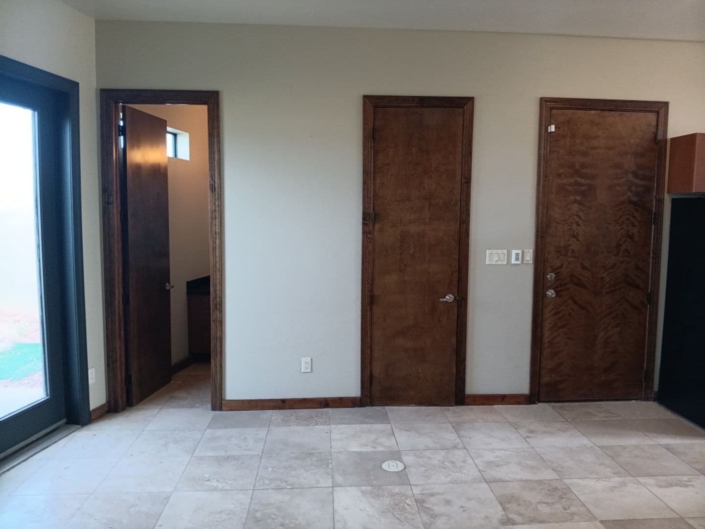 Albuquerque Apartment: 915 Edith Blvd NE